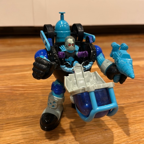 Imaginext Mr. Freeze and Robot - Picture 1 of 7